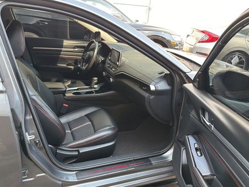 Used 2023 Nissan Altima 2.5 SR FWD image 25