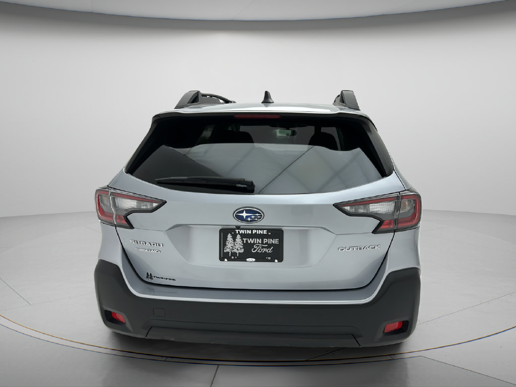 Used 2025 Subaru Outback Premium AWD/4WD image 7
