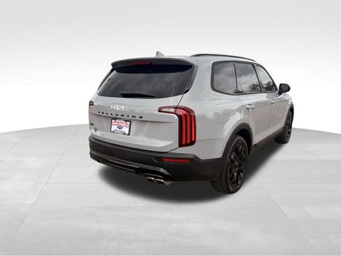 Used 2022 Kia Telluride EX w/ EX Premium Package image 6