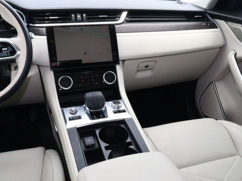 Used 2023 Jaguar F-PACE S AWD/4WD image 11