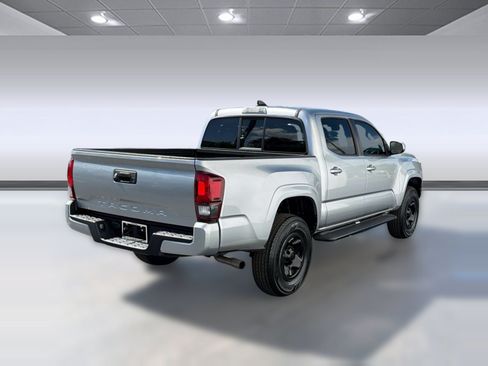 Certified 2022 Toyota Tacoma SR w/ SR Convenience Package RWD image 9