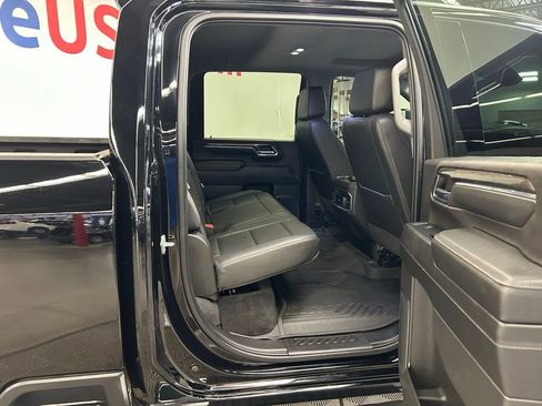 Used 2024 Chevrolet Silverado 2500 LTZ w/ LTZ Convenience Package AWD/4WD image 13