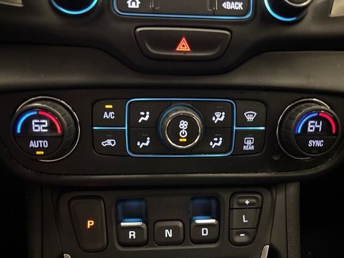 Used 2021 GMC Terrain SLT w/ Infotainment Package II AWD/4WD image 20