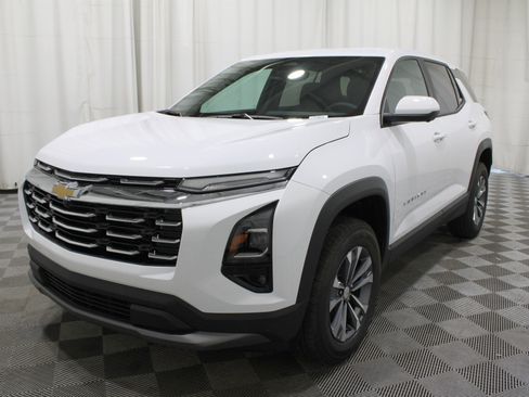 New 2026 Chevrolet Equinox LT w/ Safety and Technology Package image 33