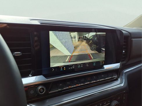 Used 2023 Chevrolet Silverado 1500 High Country w/ High Country Premium Package image 11