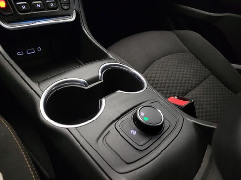 Used 2018 GMC Terrain SLE image 26