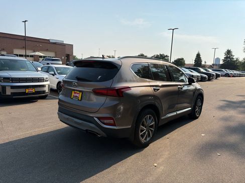Used 2019 Hyundai Santa Fe FWD image 2