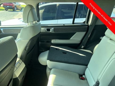Used 2024 Hyundai Santa Fe Limited AWD/4WD image 11