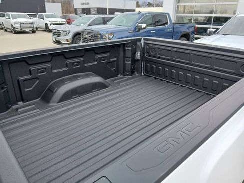New 2026 GMC Sierra 2500 SLT w/ SLT Premium Package AWD/4WD image 14