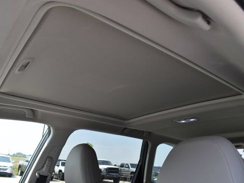 Used 2024 Subaru Forester Limited AWD/4WD image 16