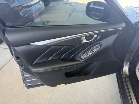 Used 2019 INFINITI Q50 Pure image 11