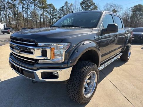 Used 2020 Ford F150 XLT image 2