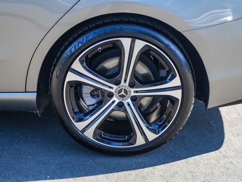 Used 2023 Mercedes-Benz C 300 Sedan image 10
