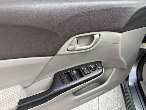 Used 2012 Honda Civic LX image 16