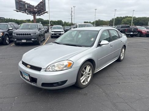 Used 2016 Chevrolet Impala LTZ FWD image 3