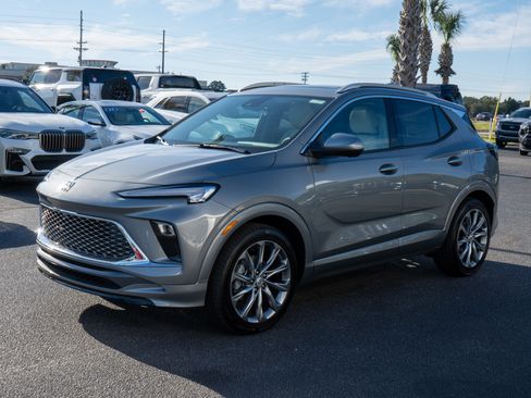 New 2026 Buick Encore GX Avenir w/ Avenir Technology Package image 7