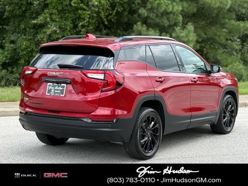 Used 2023 GMC Terrain SLT w/ Infotainment Package II FWD image 13