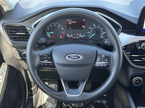 Certified 2022 Ford Escape SE image 9
