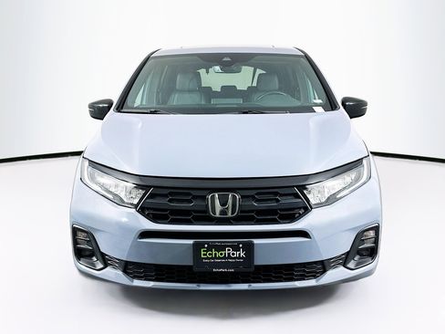Used 2025 Honda Odyssey Sport-L image 2
