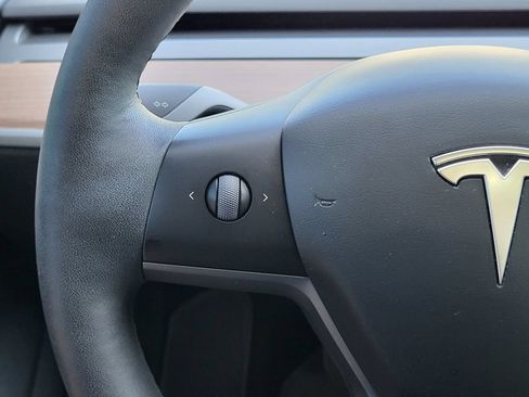 Used 2023 Tesla Model 3 Standard Range RWD image 16