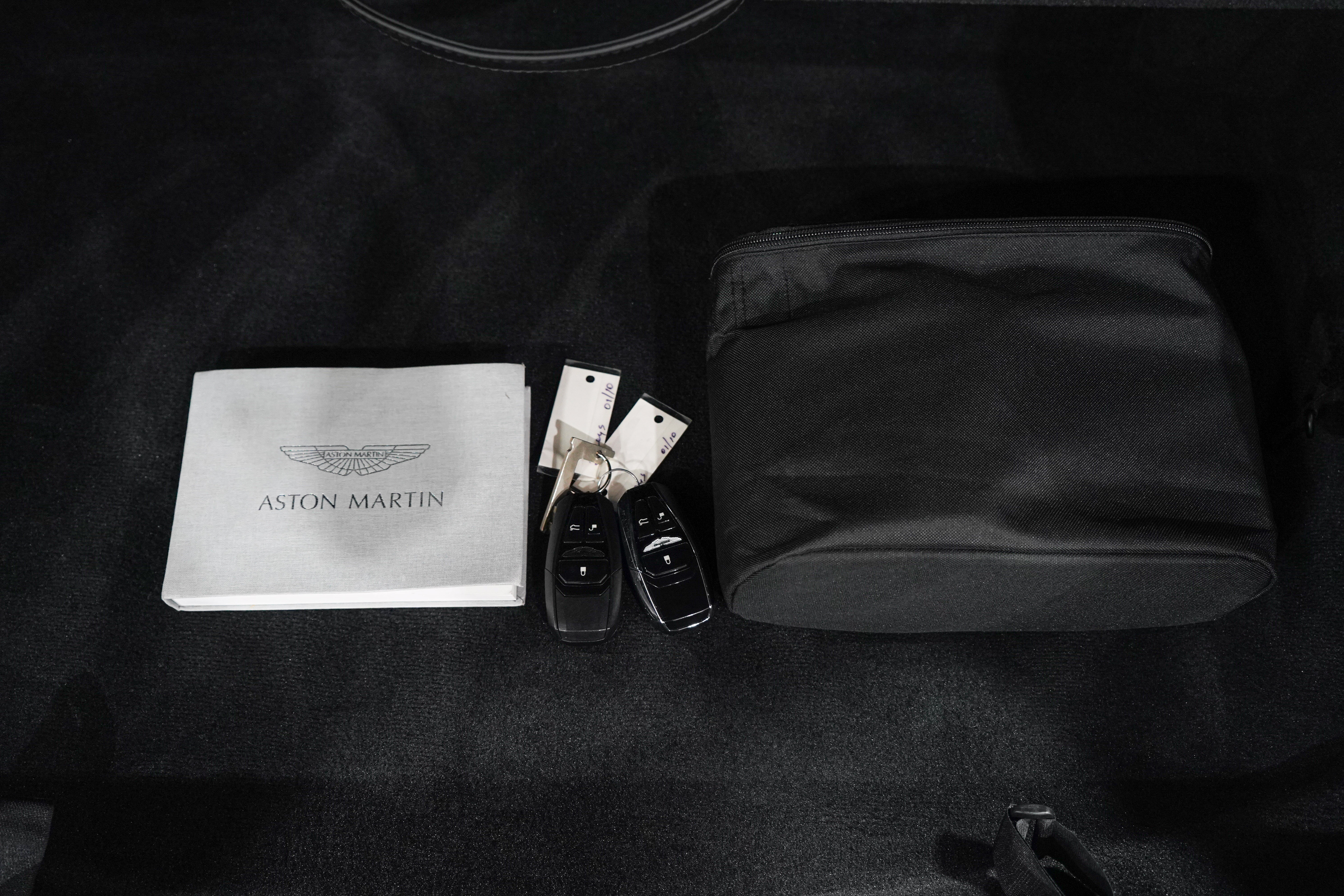 Used 2020 Aston Martin DB11 Volante RWD image 40