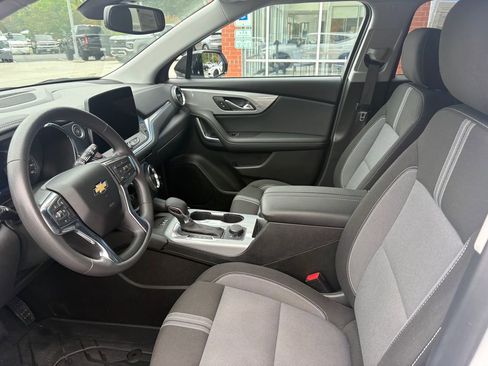 Used 2024 Chevrolet Blazer LT w/ Convenience Package FWD image 11