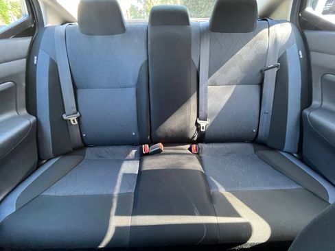 Used 2025 Nissan Versa SV FWD image 31