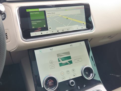 Used 2020 Land Rover Range Rover Velar S image 10