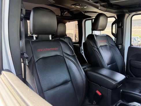 Used 2021 Jeep Wrangler Unlimited Rubicon w/ Uconnect 4C Nav & Sound Group AWD/4WD image 11