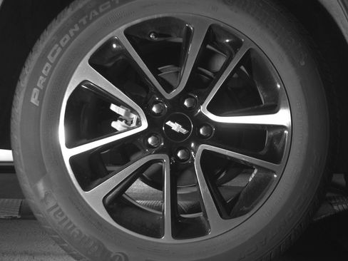 Used 2025 Chevrolet TrailBlazer LT FWD image 15
