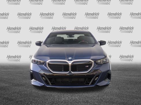 Used 2026 BMW i5 M60 AWD/4WD image 3