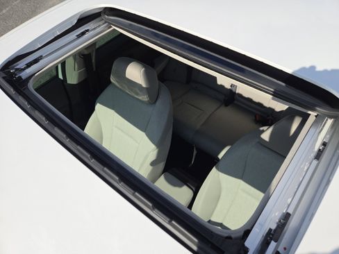 New 2025 Honda Accord SE image 4