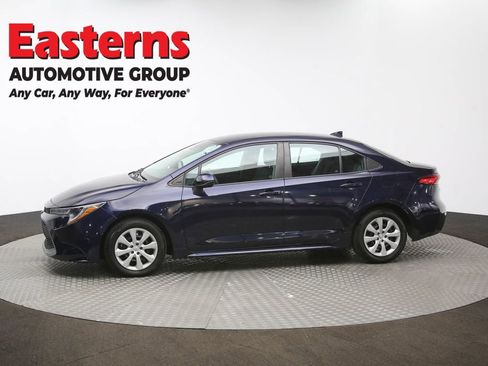 Used 2021 Toyota Corolla LE image 57