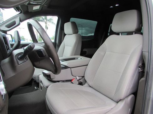 Used 2019 GMC Sierra 1500 SLE w/ SLE Value Package AWD/4WD image 12