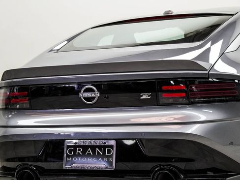 Used 2024 Nissan Z Performance w/ Floor Mat Package image 14