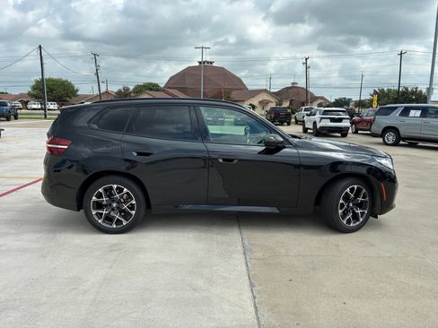 Used 2025 BMW X3 xDrive30i AWD/4WD image 2