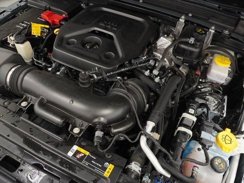 Used 2025 Jeep Wrangler Willys image 52