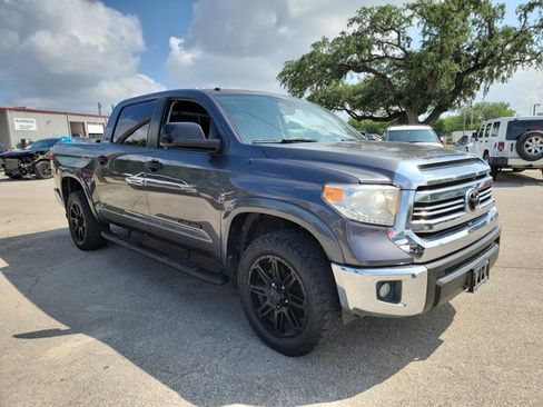 Used 2017 Toyota Tundra SR5 w/ SR5 Upgrade Package RWD image 3