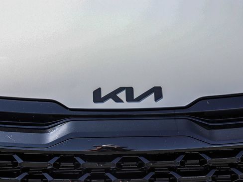 Used 2025 Kia Sportage X-Line w/ Premium Package AWD/4WD image 11