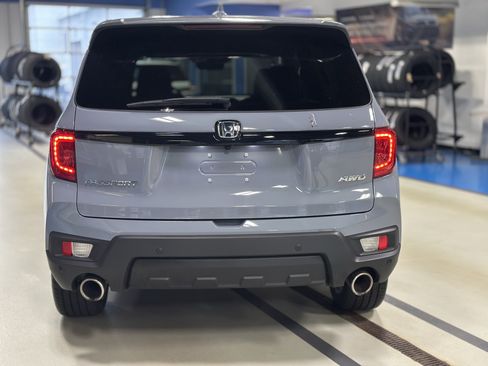 Used 2024 Honda Passport EX-L image 6