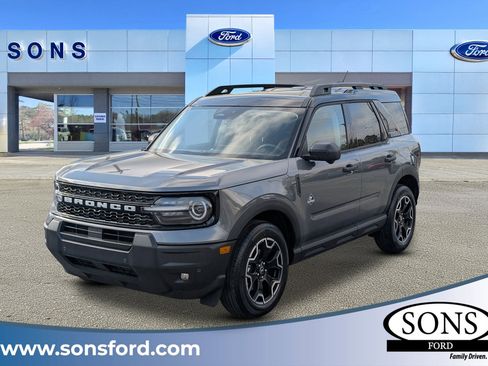New 2026 Ford Bronco Sport Outer Banks w/ Outer Banks Tech Package+ AWD/4WD image 1