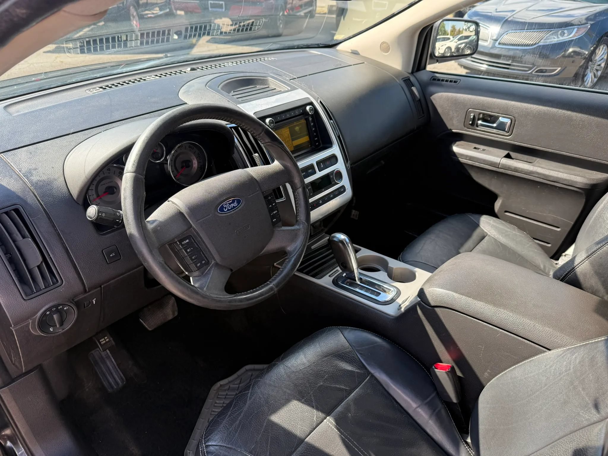 Used 2010 Ford Edge Limited FWD image 17