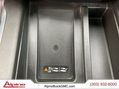 Used 2022 GMC Sierra 2500 AT4 w/ AT4 Preferred Package AWD/4WD image 18