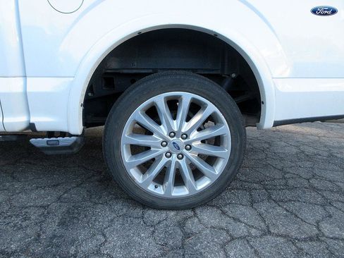 Used 2019 Ford F150 Limited w/ Trailer Tow Package image 15