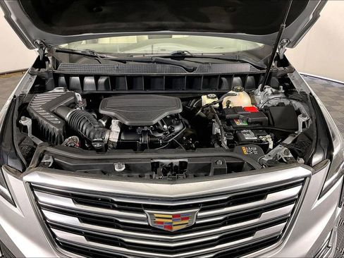 Used 2018 Cadillac XT5 Premium Luxury w/ Driver Assist Package AWD/4WD image 13