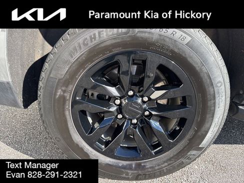 Used 2024 Chevrolet Tahoe LT image 9