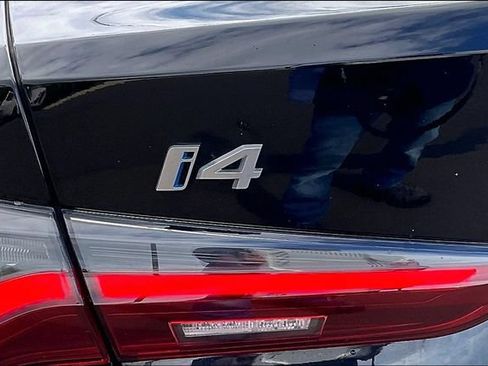 Used 2023 BMW i4 eDrive35 RWD image 29