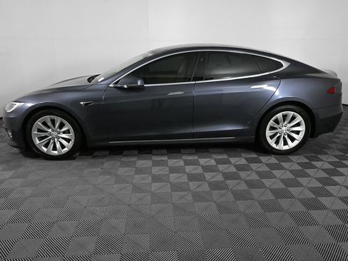 Used 2017 Tesla Model S AWD image 3