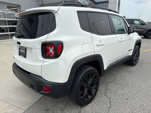 Used 2023 Jeep Renegade Altitude AWD/4WD image 5