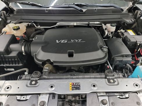 Used 2021 Chevrolet Colorado LT w/ LT Convenience Package image 24